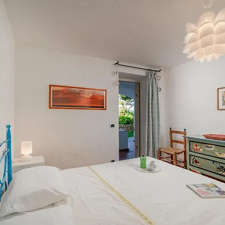 Villa Pitrizzina 8, Emma