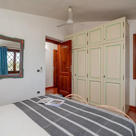 Pitrizzina 8, Emma Villa *